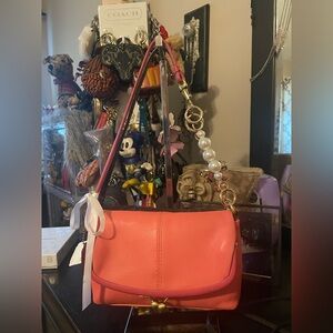 Vintage Coach kisslock small shoulder bag or wristlet